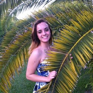 Meet your Posher, Carrie